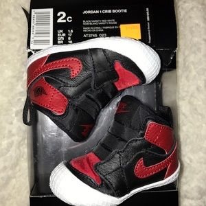 JORDAN 1 CRIB BOOTIE